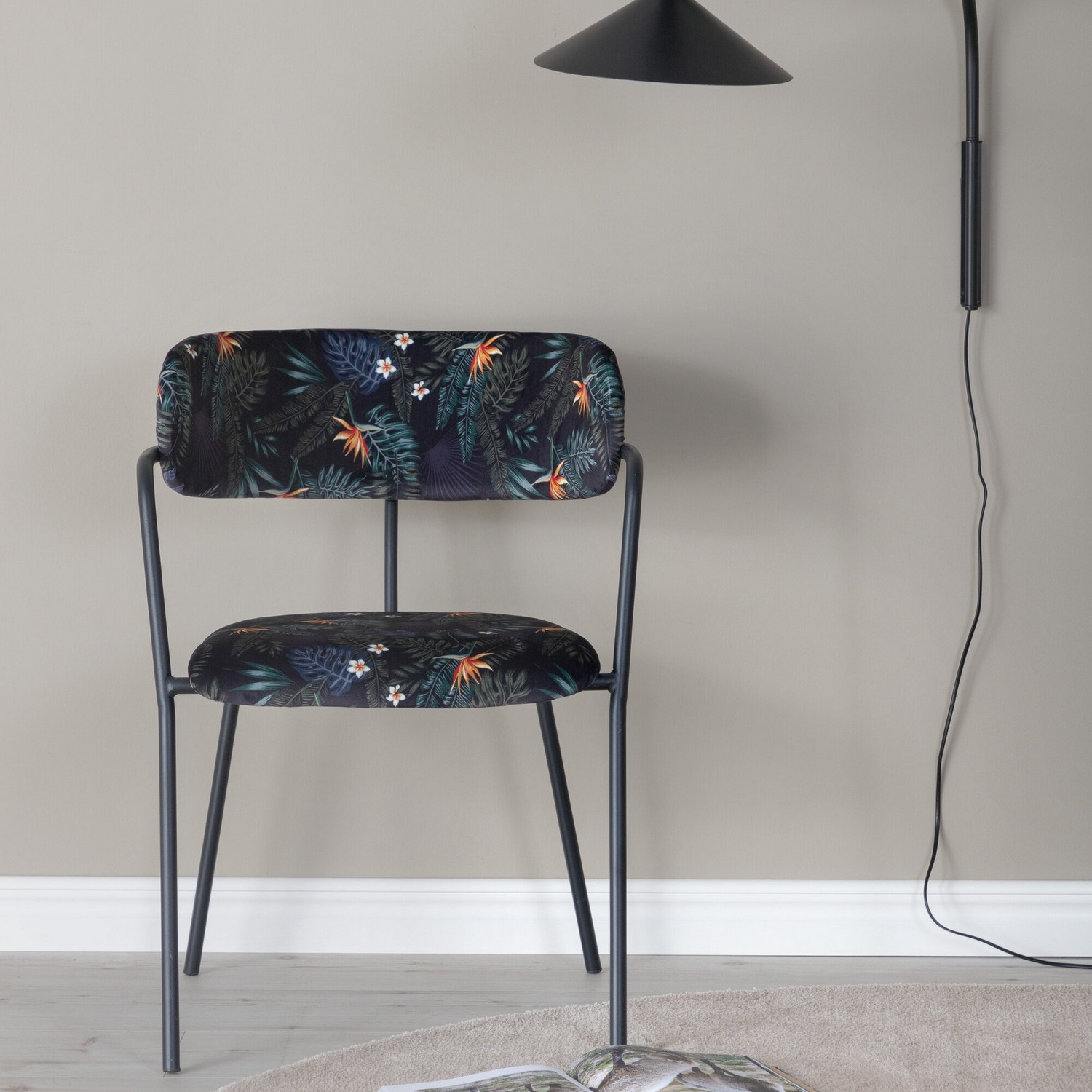 Karmstol Venture Home Arrow