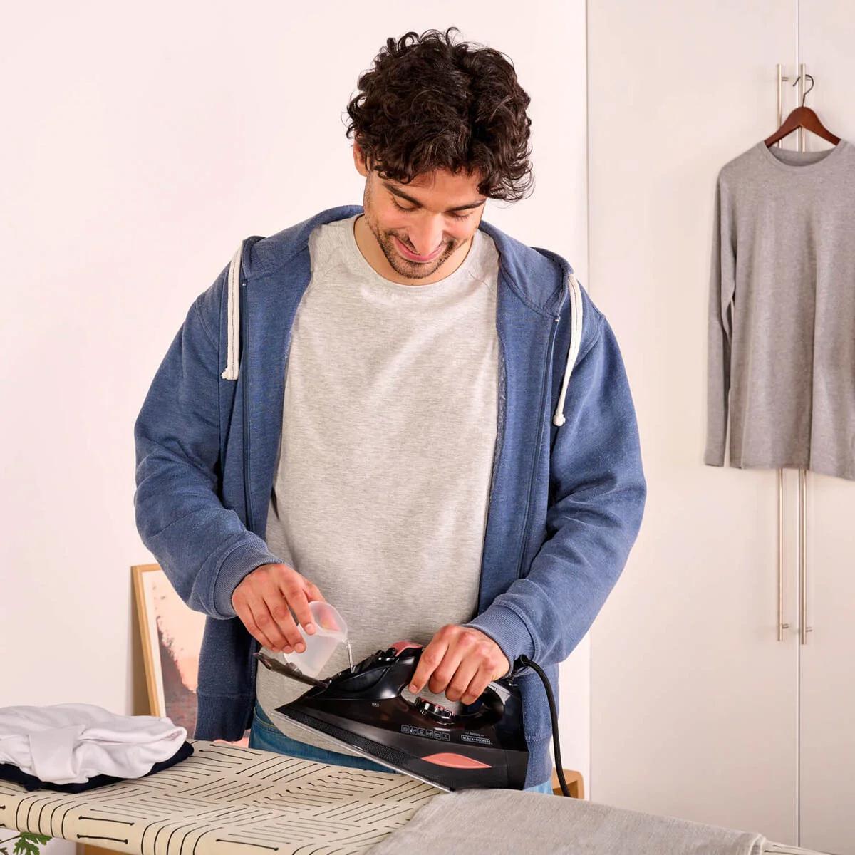 Ångstrykjärn BLACK+DECKER Steam 3000W Effektiv Klädvård