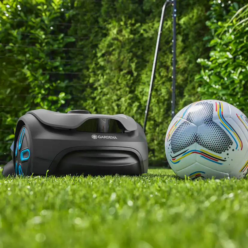 Robotgräsklippare Gardena Smart Sileno Sense 600 Paket Med Storpack Reservblad & Robothus