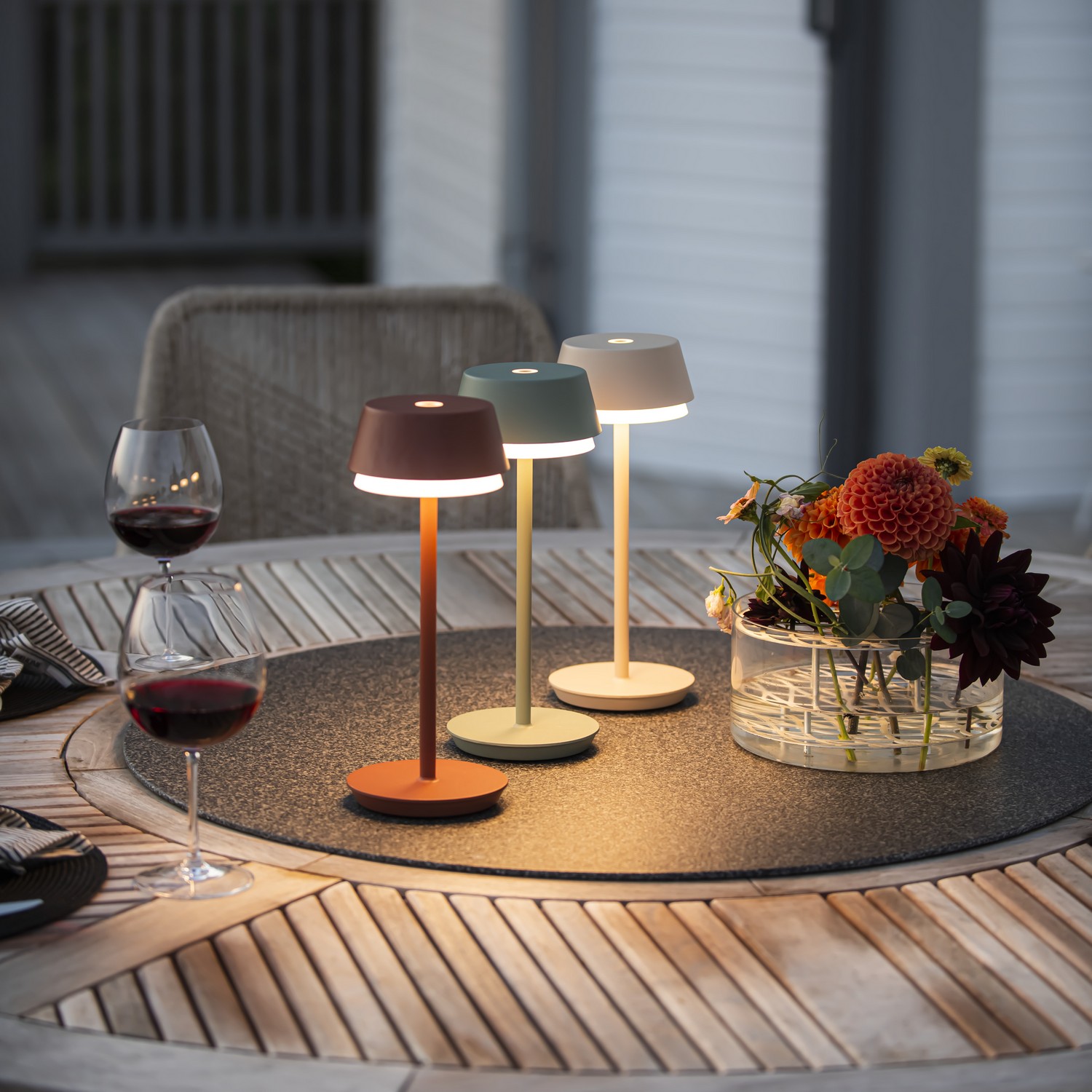 Bordslampa Gnosjö Konstsmide Lyon USB