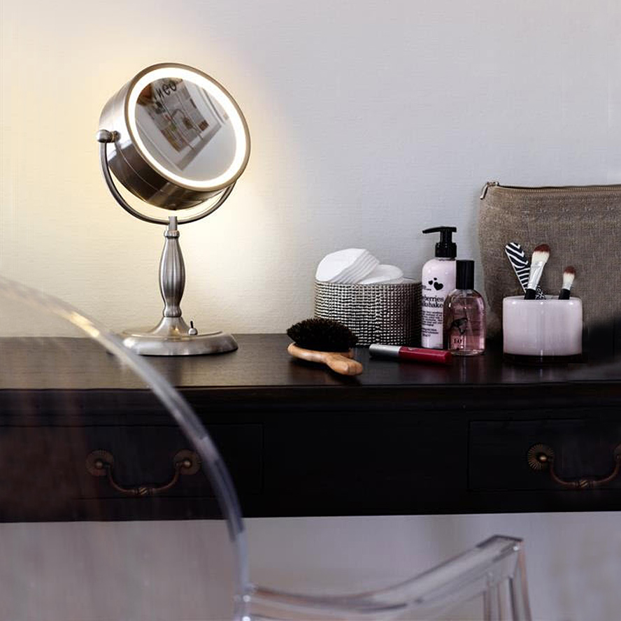 Bordslampa Markslöjd Face