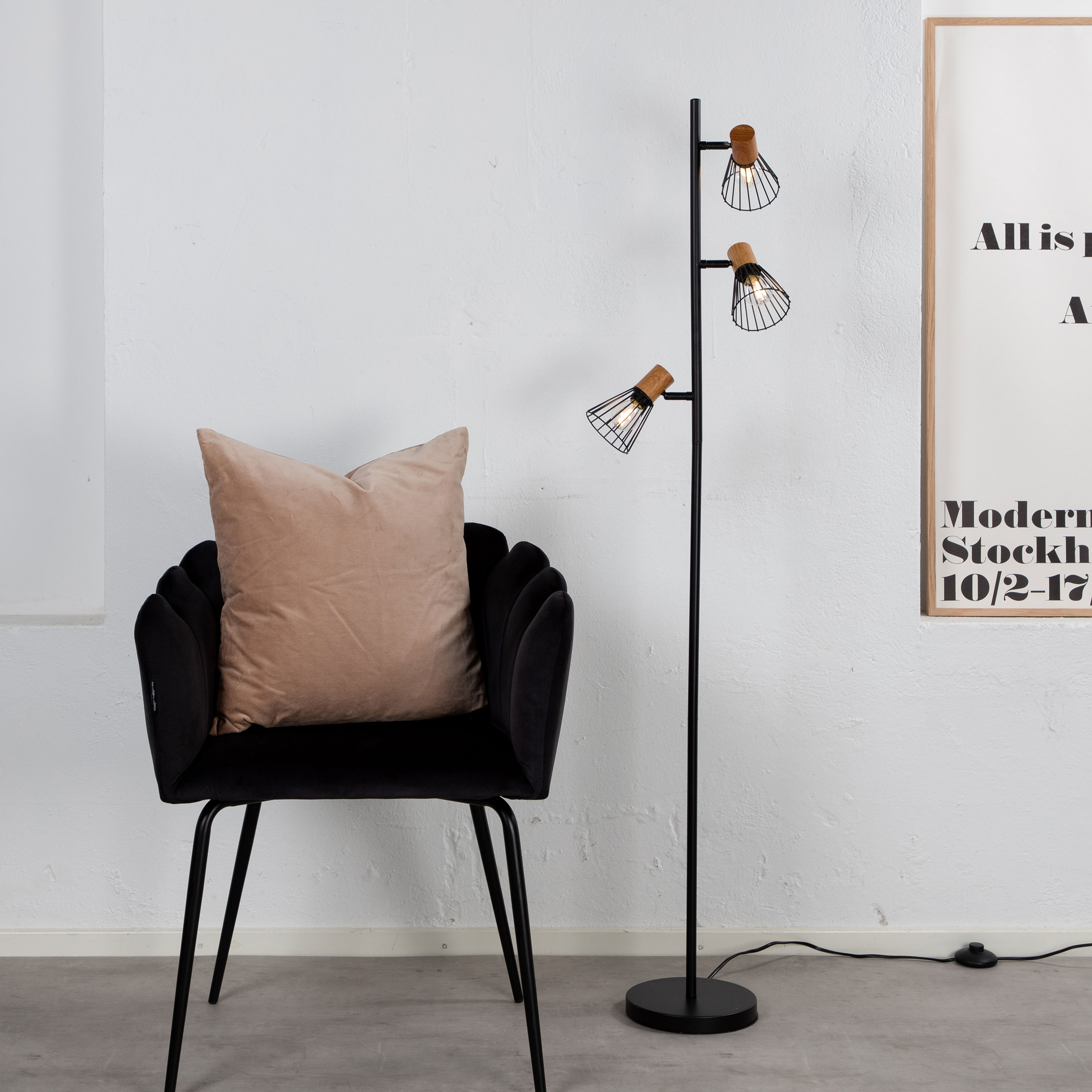 Golvlampa Venture Home Atticus