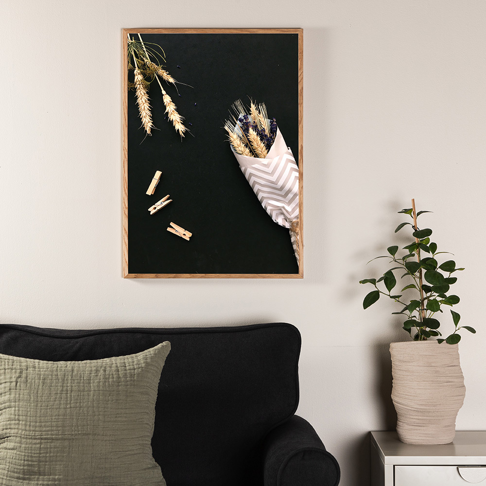 Posters Venture Home Flowers On Table Svart/beige