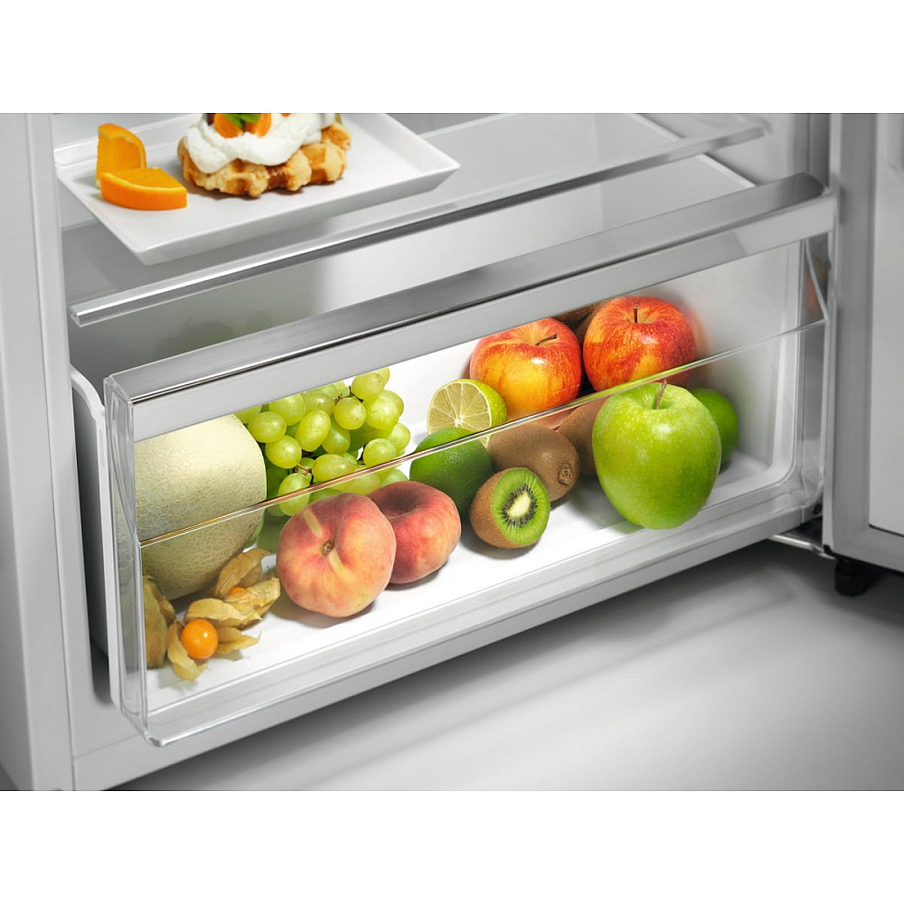 Fristående Kyl & Frys Electrolux LTB1AE24W0 med ColdSense och LowFrost