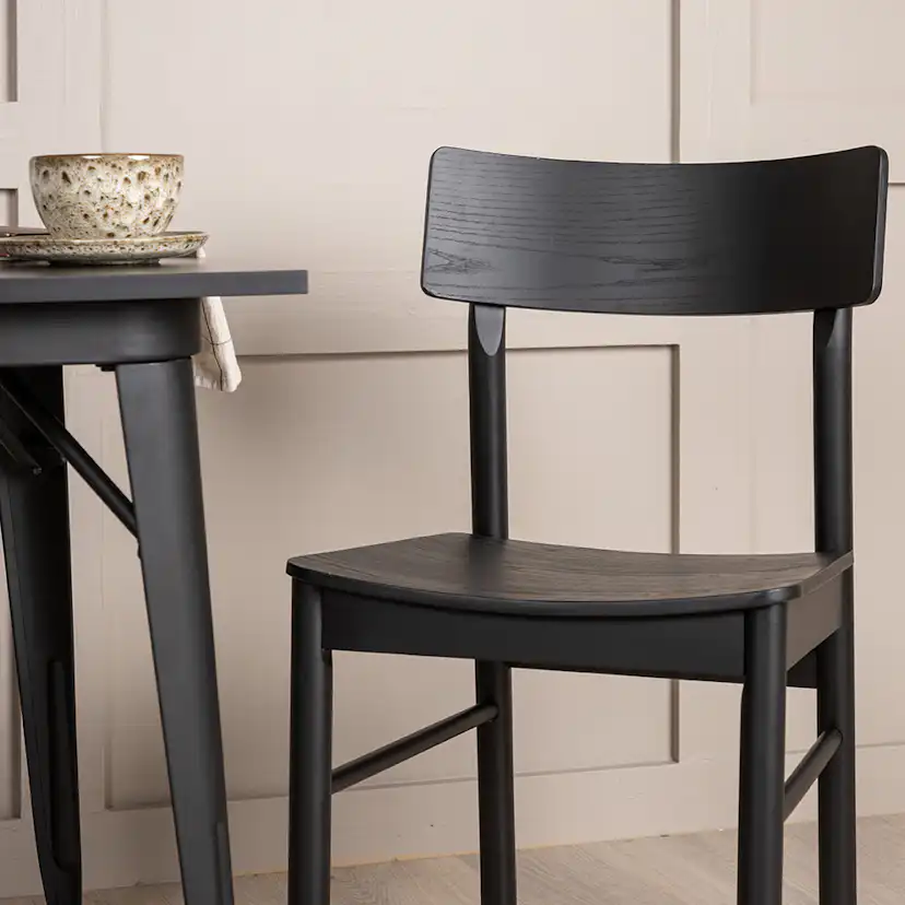 Matgrupp Venture Home Tempe med 2 Montros Stolar