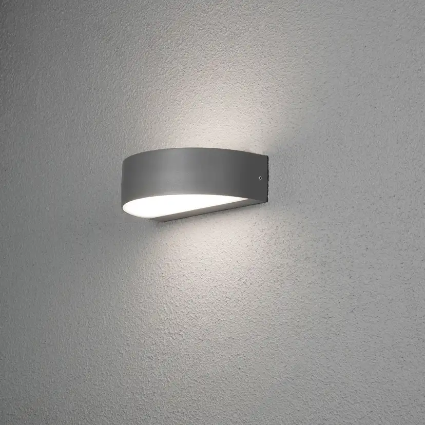 Vägglykta Gnosjö Konstsmide Monza LED 2X4 5W med Husnummer