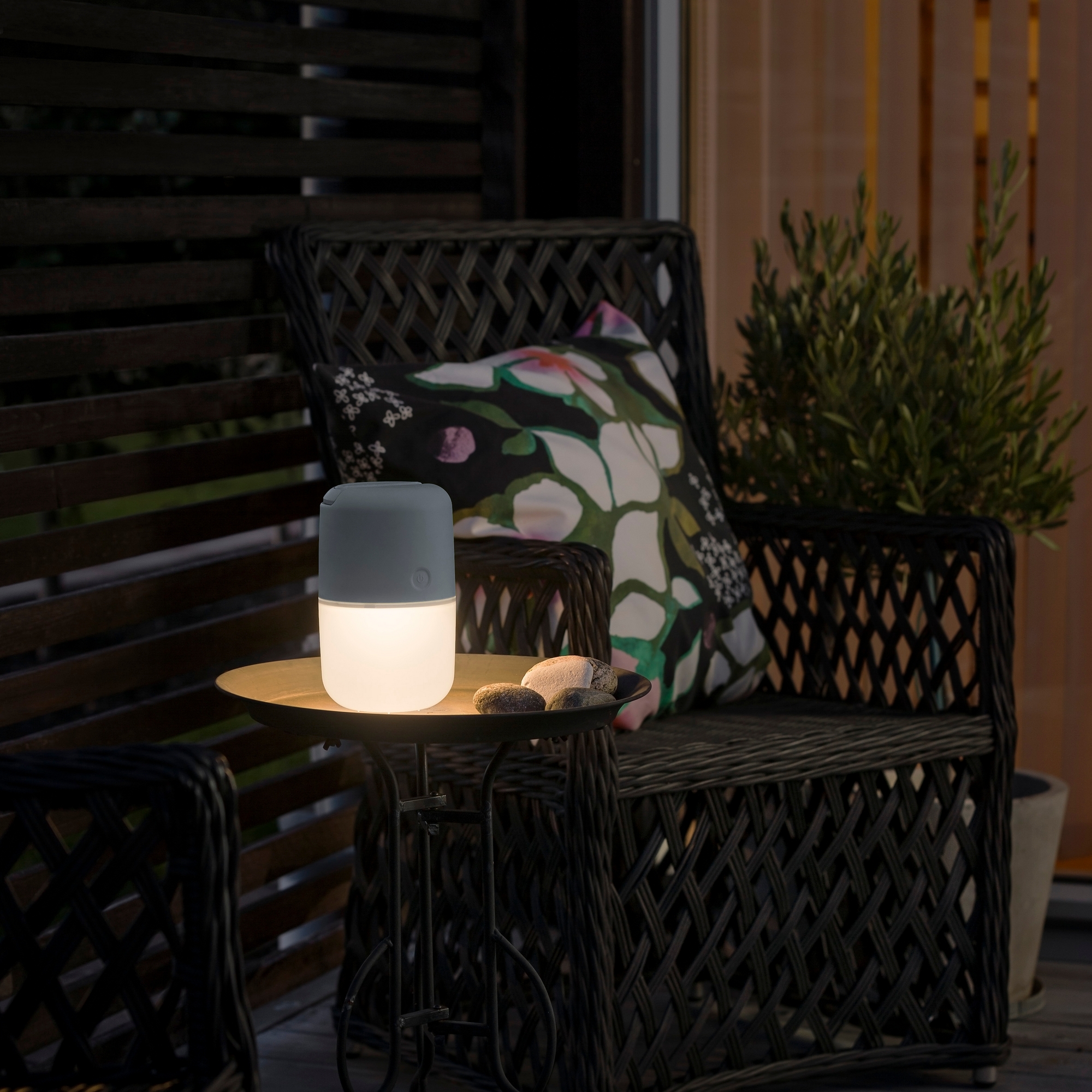 Solcell/USB-Lampa Gnosjö Konstsmide Assisi Hängande/Stående LED