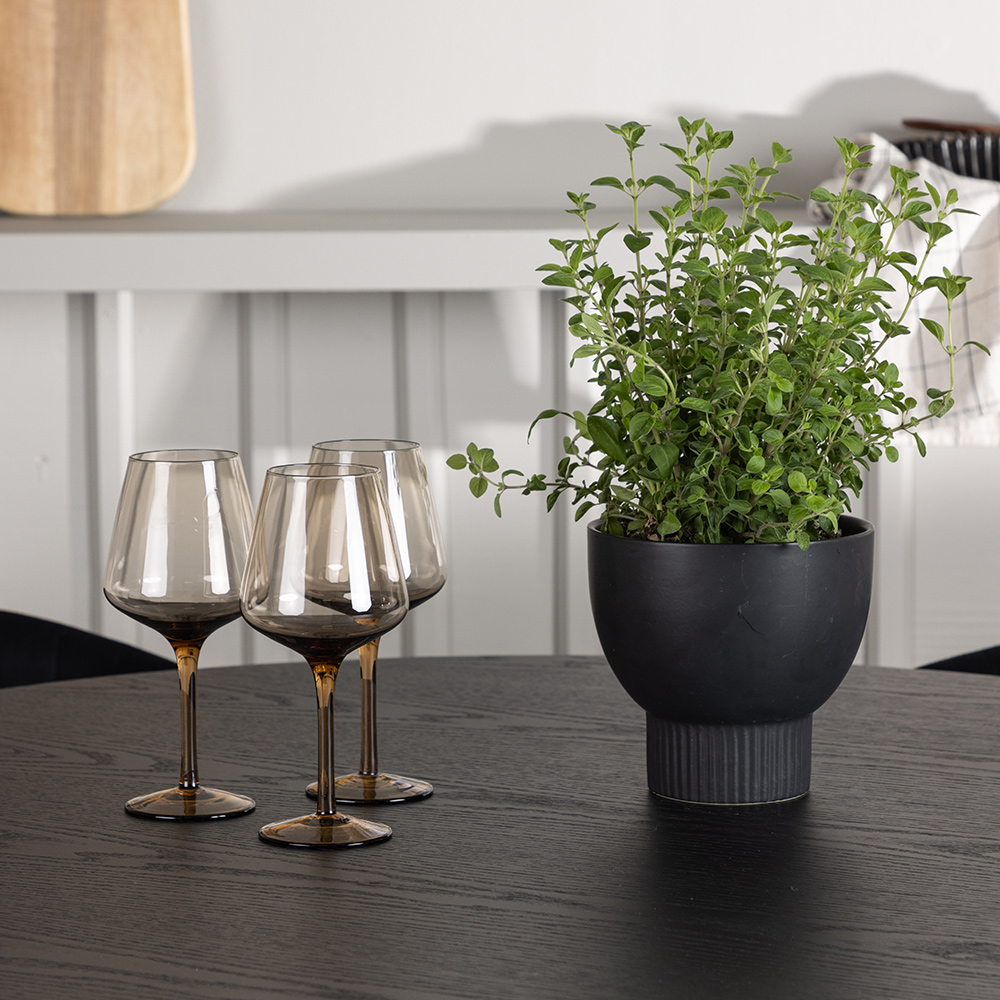 Matgrupp Venture Home Olivia Ø110 cm med 4 st Selma stolar