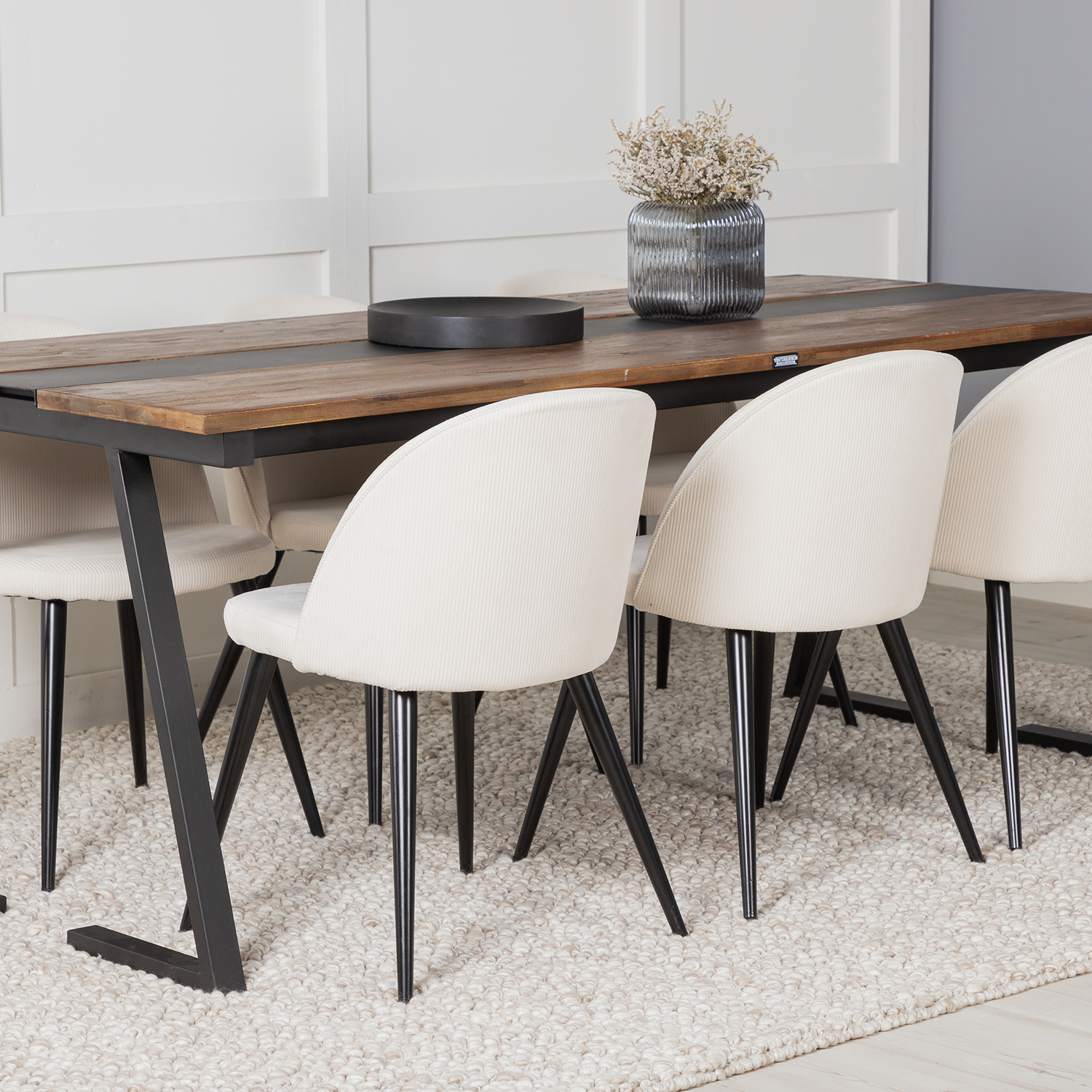 Matgrupp Venture Home Jane med 6 Valentina Stolar Manchester