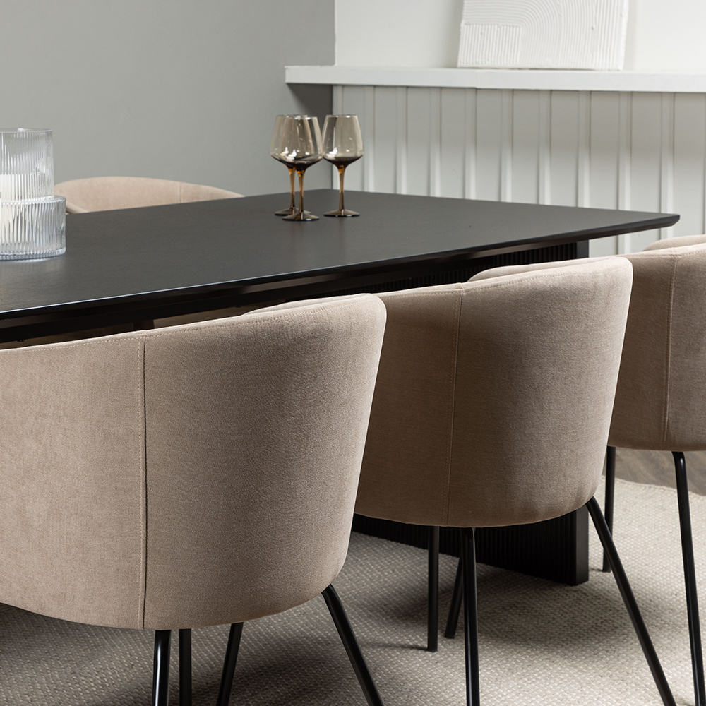 Matgrupp Venture Home Vail med 6 Berit Stolar