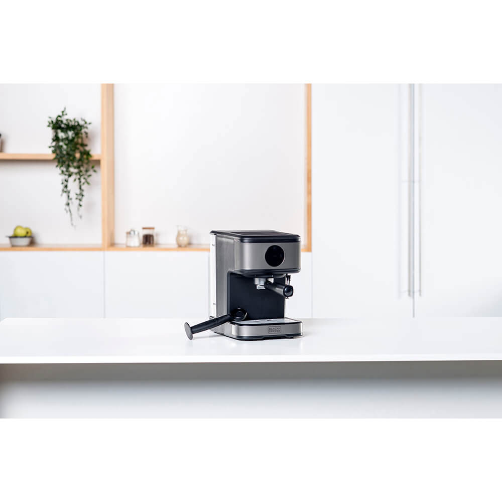 Espressomaskin Black+Decker 20 Bar med Mjölkskummare 850W 1,5L