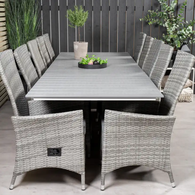 Matgrupp Venture Home Lova 224/324 med 10 Pishi Karmstolar