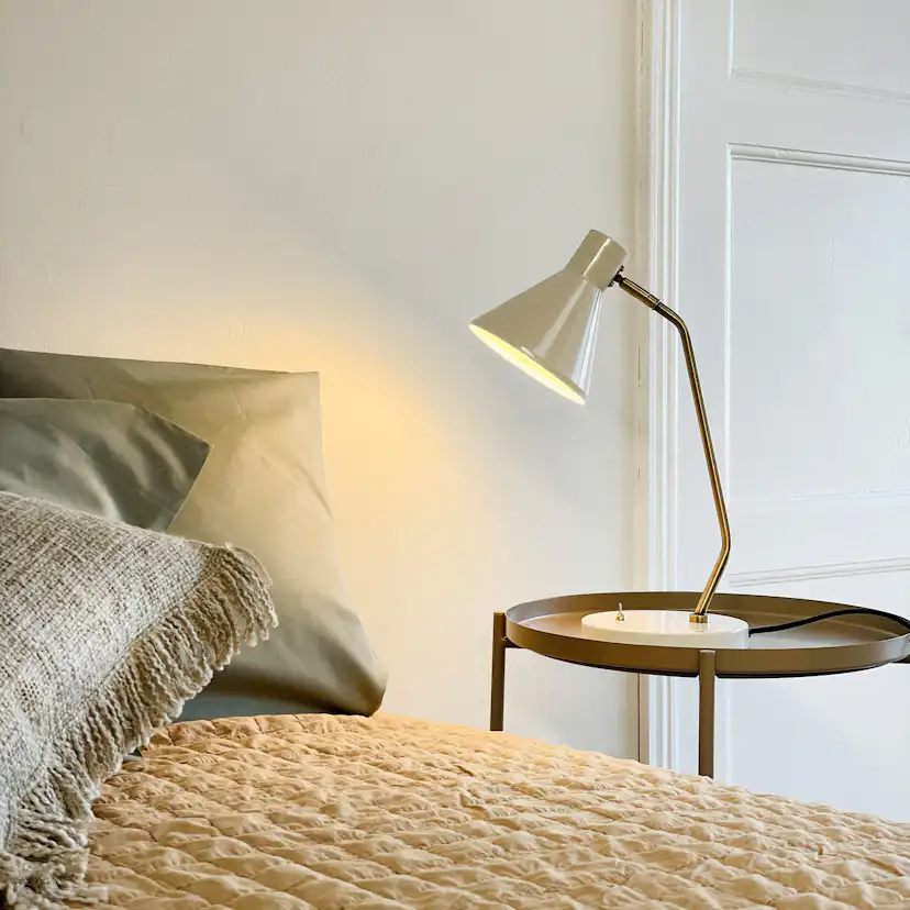 Bordslampa Dyberg Larsen Sleep