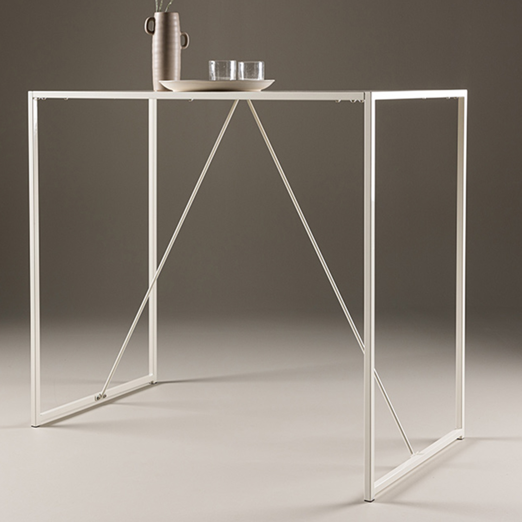 Barbord Venture Home Brea