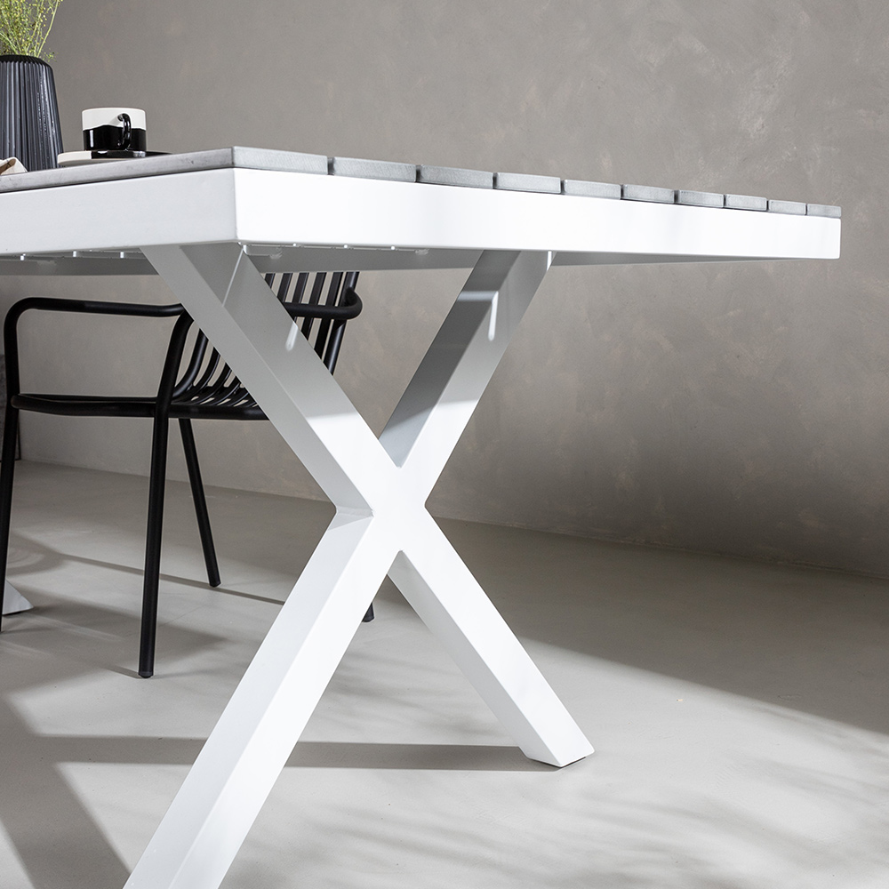 Garcia Diningtable Alumnium - White / Light Grey Aintwood / Grå
