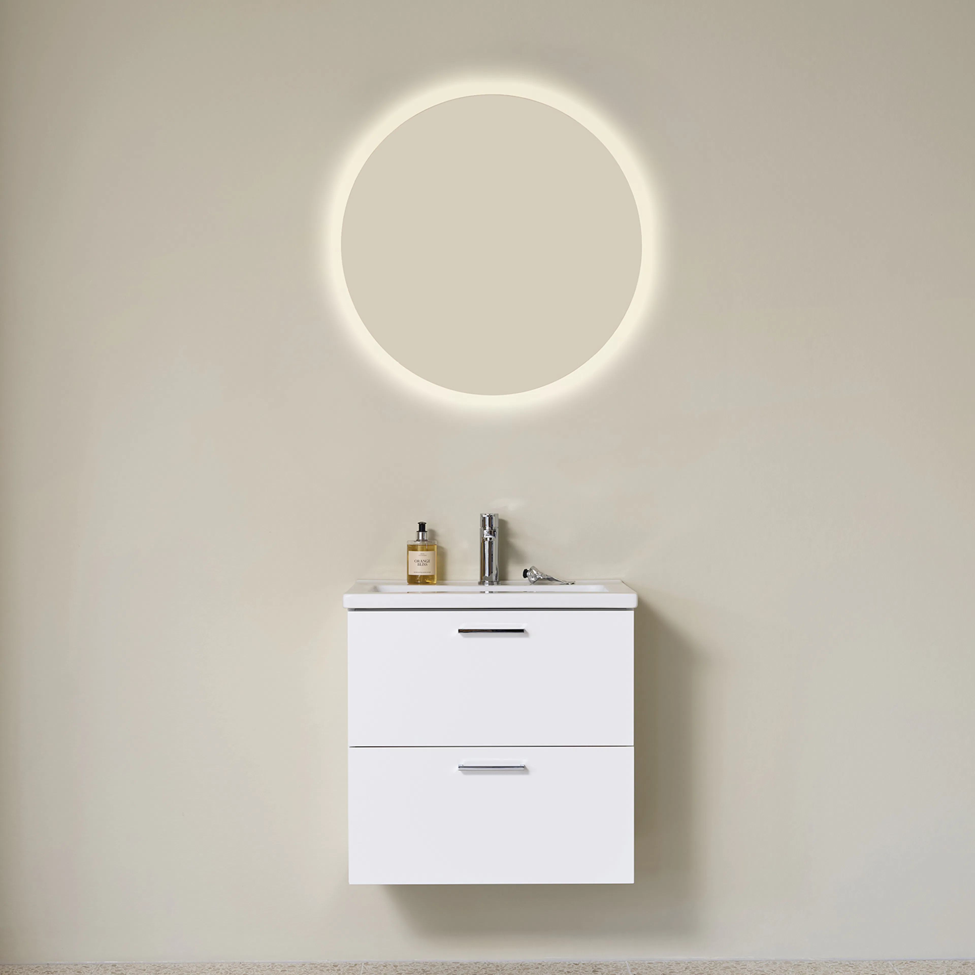 Komplett Möbelpaket Vedum Free 615 Compact Maja med Tvättställ och LED-Spegel Säven Vit