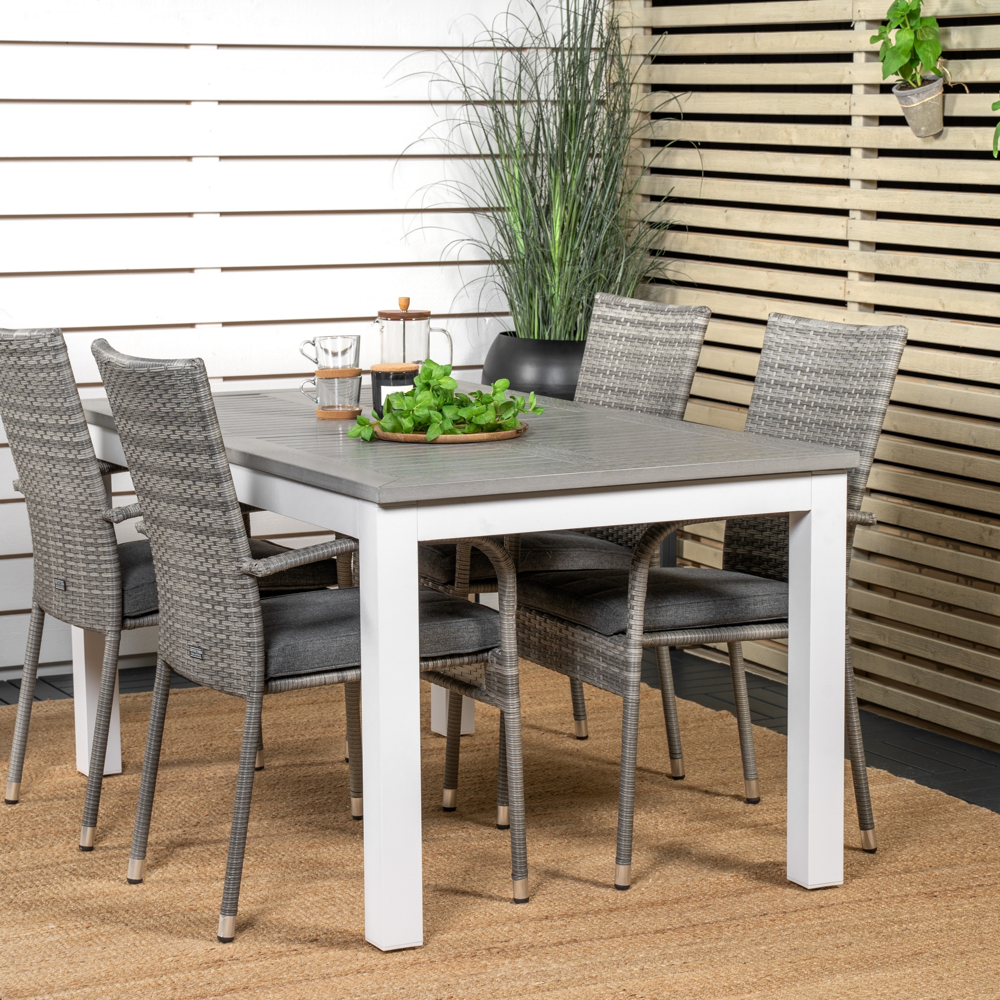 Matgrupp Venture Home Aleyna 152/210 med 4 Asta Stolar