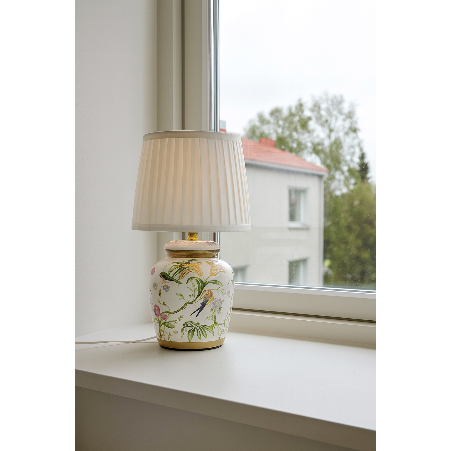 Fönsterlampa Cottex Klassisk H31 cm Mönstrad Lampfot med Vit Lampskärm