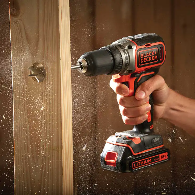 Skruvdragare Black+Decker 18V 2x1,5Ah Kitbox