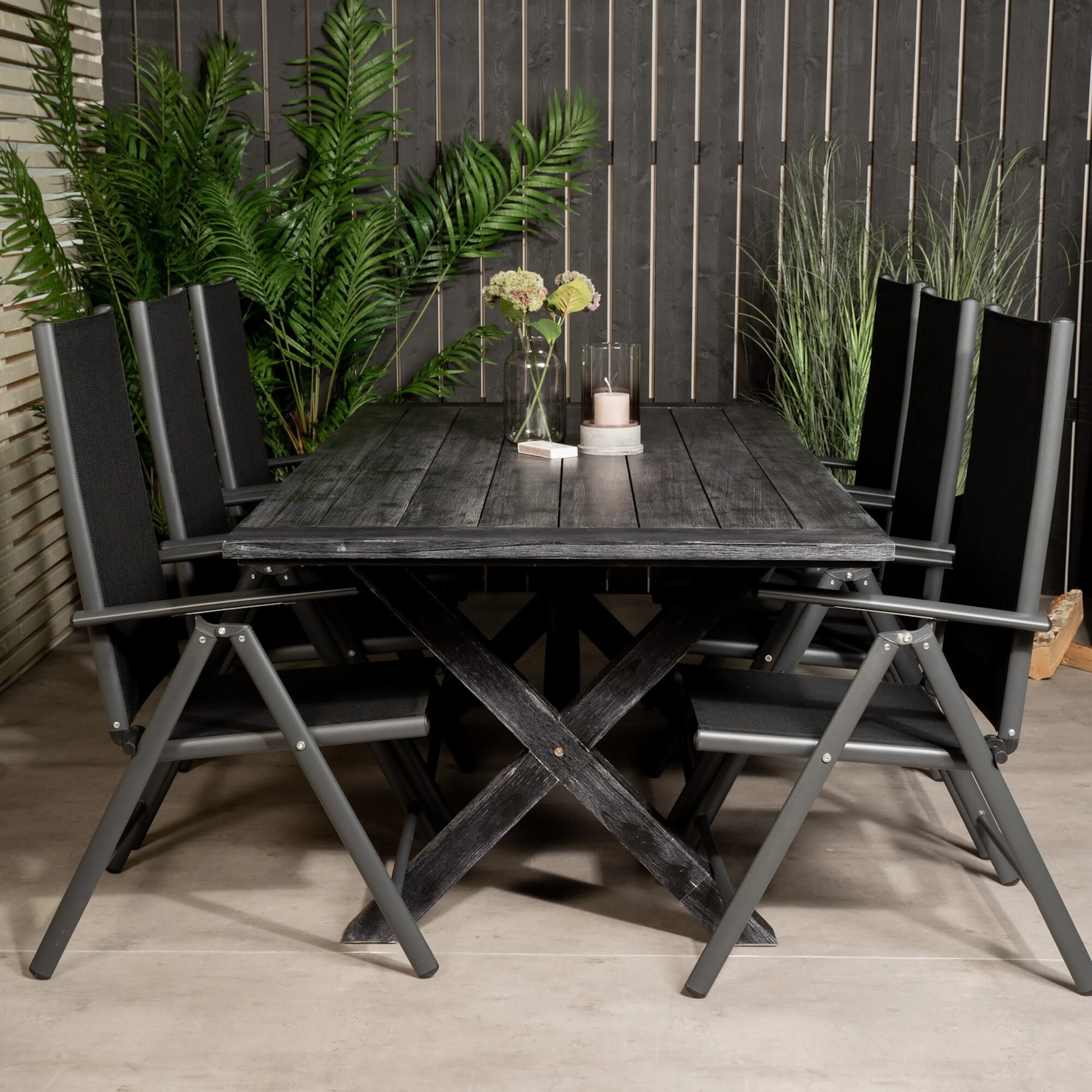Matgrupp Venture Home Rossi 200 med 6 Bront Stolar