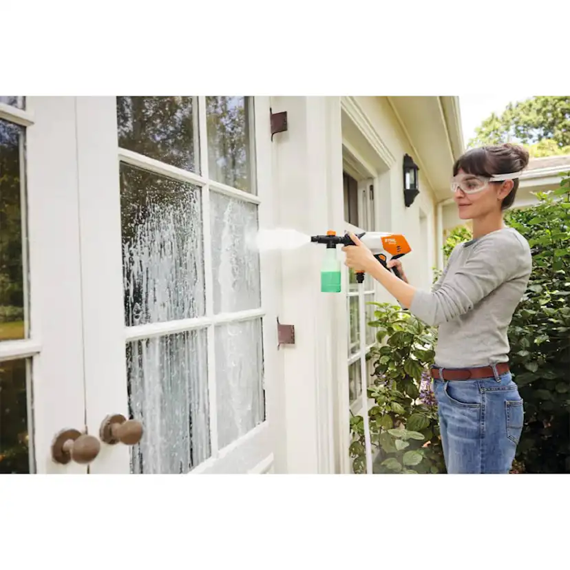 Högtryckstvätt STIHL RCA 20 Batteridriven - Flexibel Rengöring för Hem och Resa