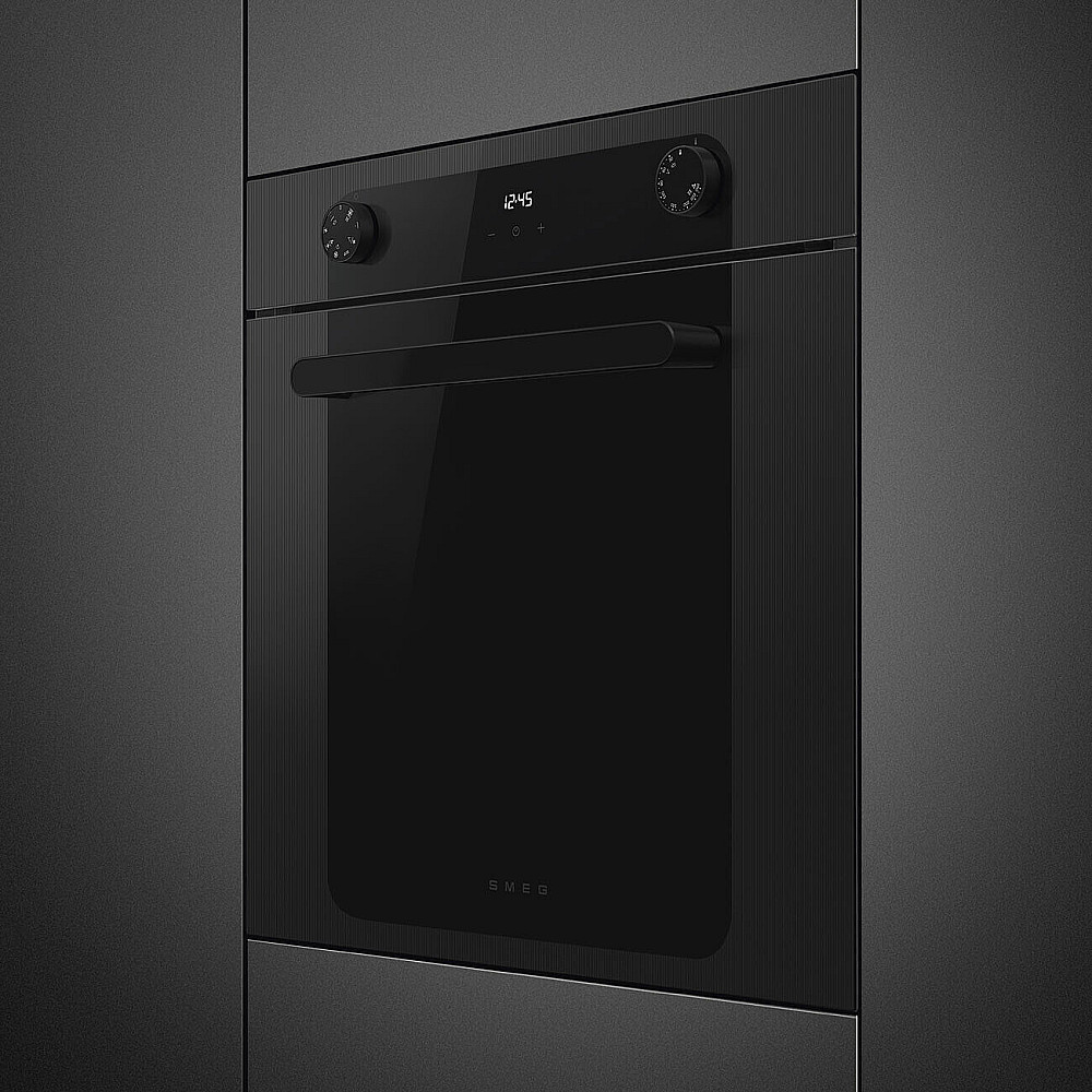 Termoventilerad Ugn Smeg SF6200TB med Airfryer och Baksten Svart 60 cm