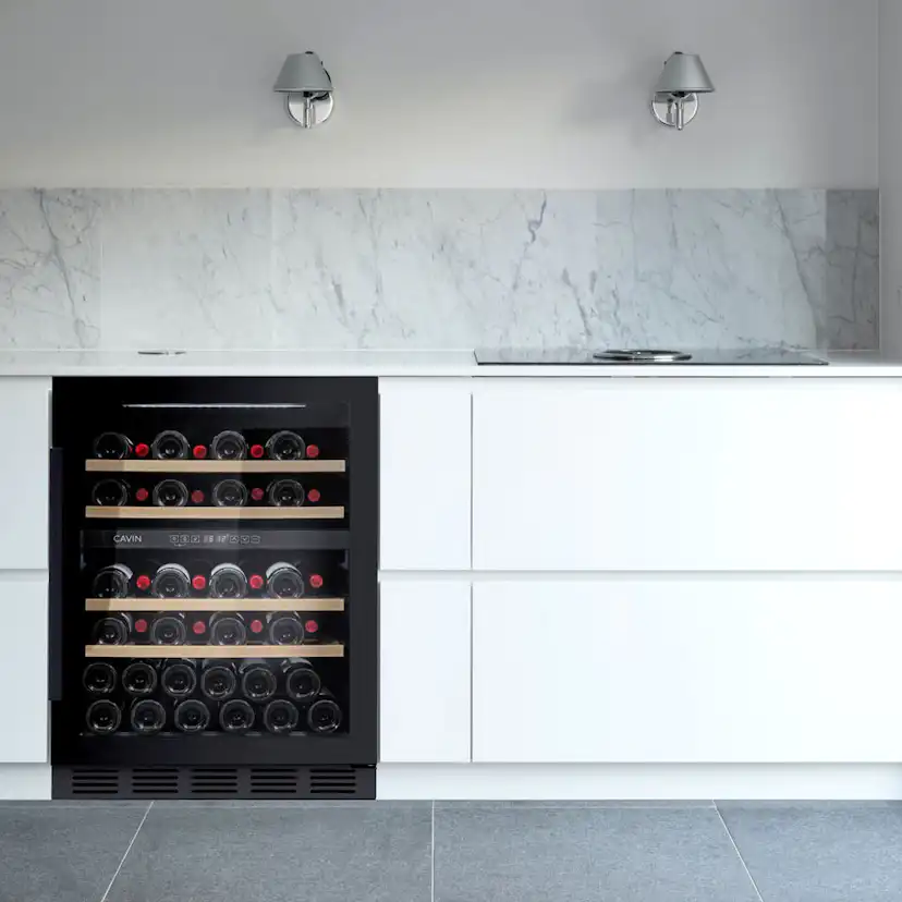 Vinkyl Cavin Arctic Collection 60D Fullglass Black - Elegant Svart