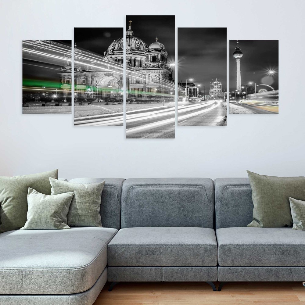 Tavla Arkiio Berlin At Night