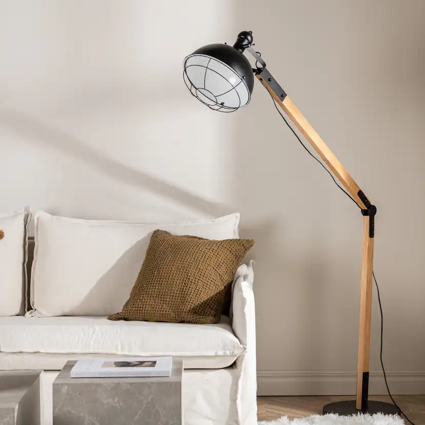 Golvlampa Venture Home Kick