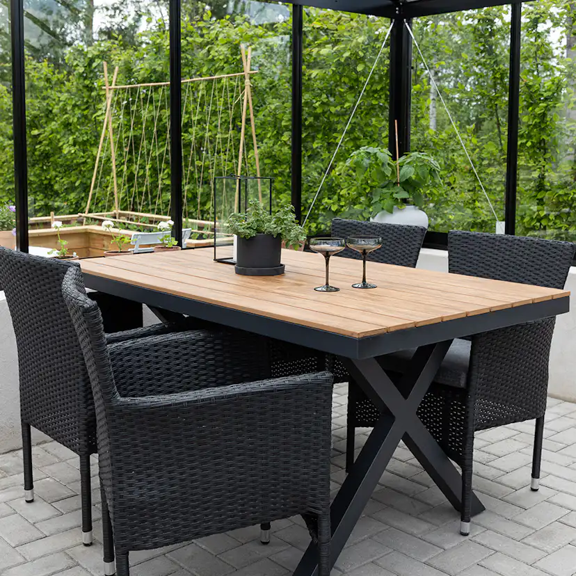 Matgrupp Venture Home Garcia Bord med 4 Malina Stolar