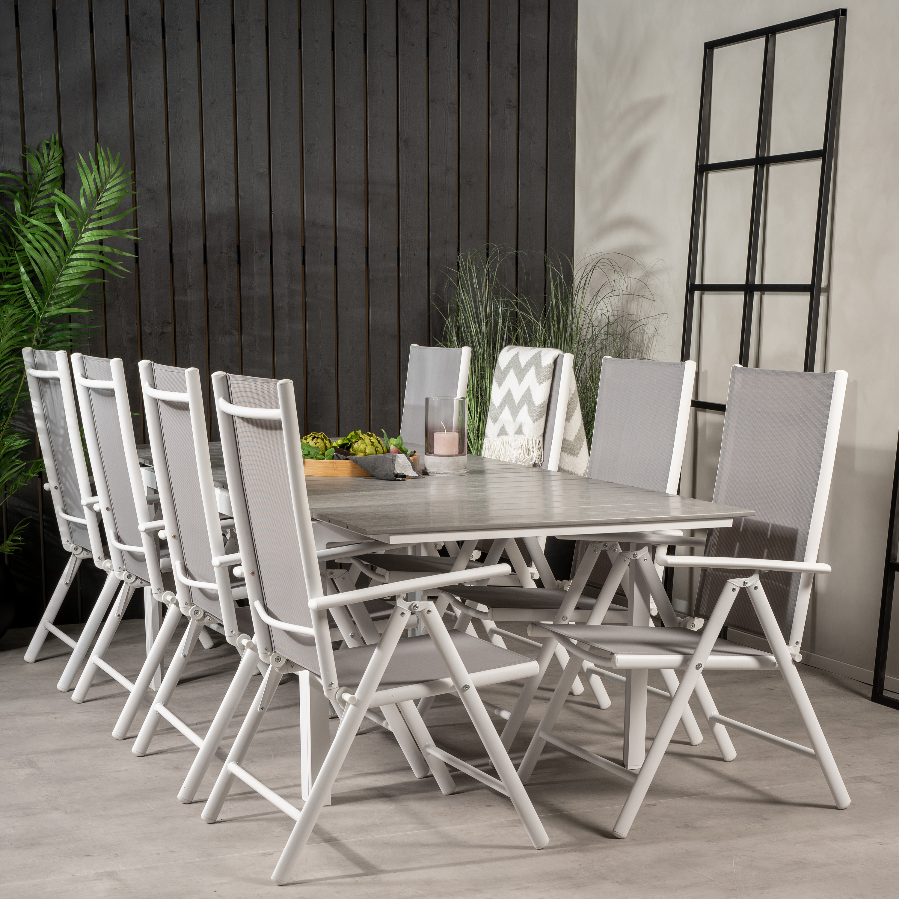 Matgrupp Venture Home Lova 160/240 med 8 Bront Stolar