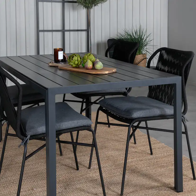 Matgrupp Venture Home Bundy med 4 Julle Stolar