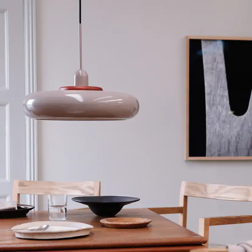 Taklampa Dyberg Larsen Planet Pendel