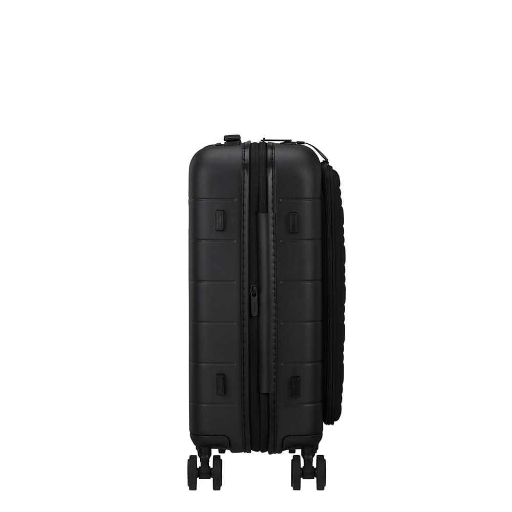 Kabinväska American Tourister Nova Stream Spinner 55/20 Expand Smart