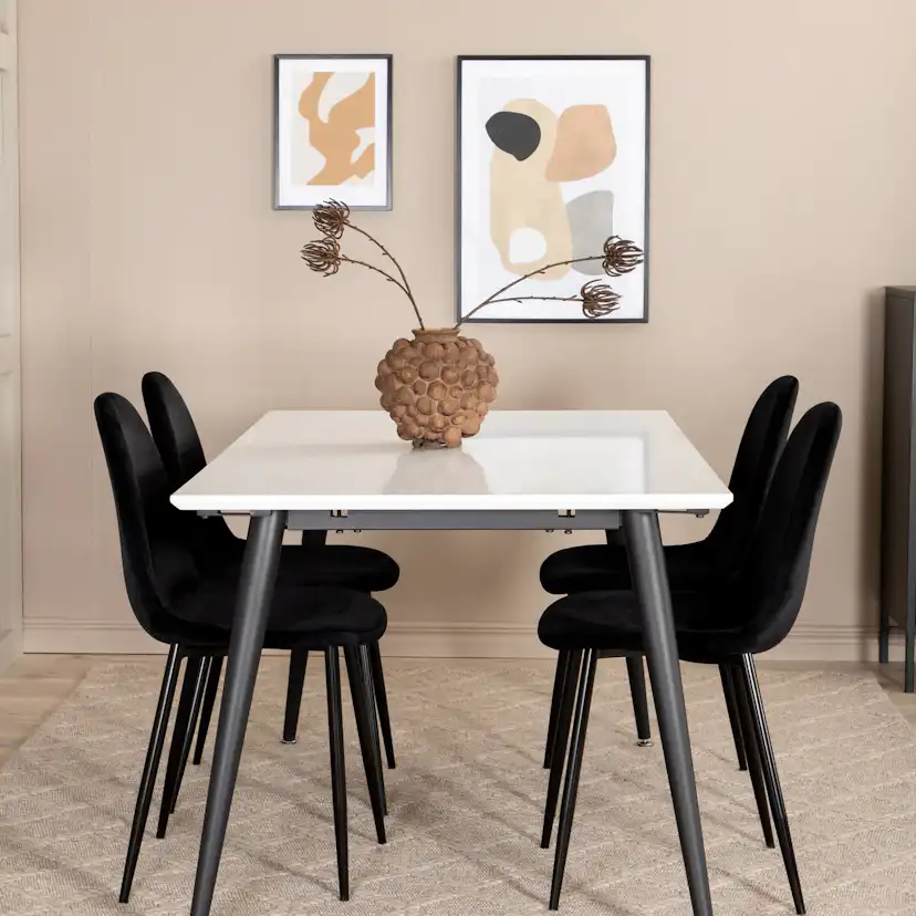 Matgrupp Venture Home Jolie med 4 Pobbie Stolar Metall