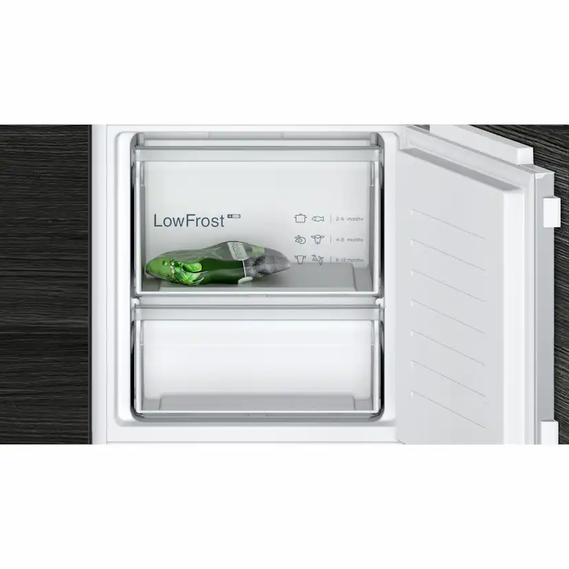 Integrerad Kyl/Frys Siemens KI87VVFE1 med HyperFresh och LED-belysning