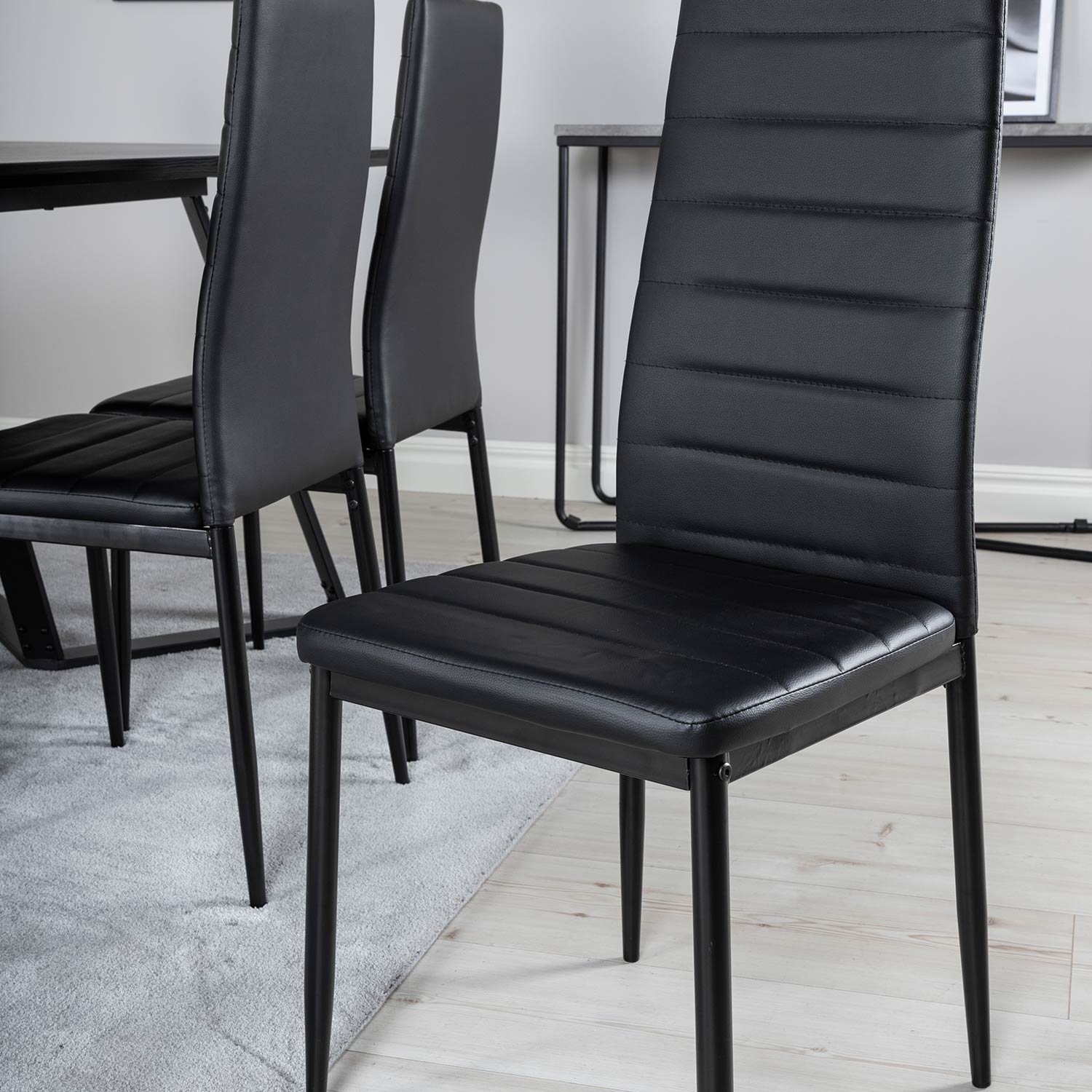 Matgrupp Venture Home Madde med 6 Sly Stolar