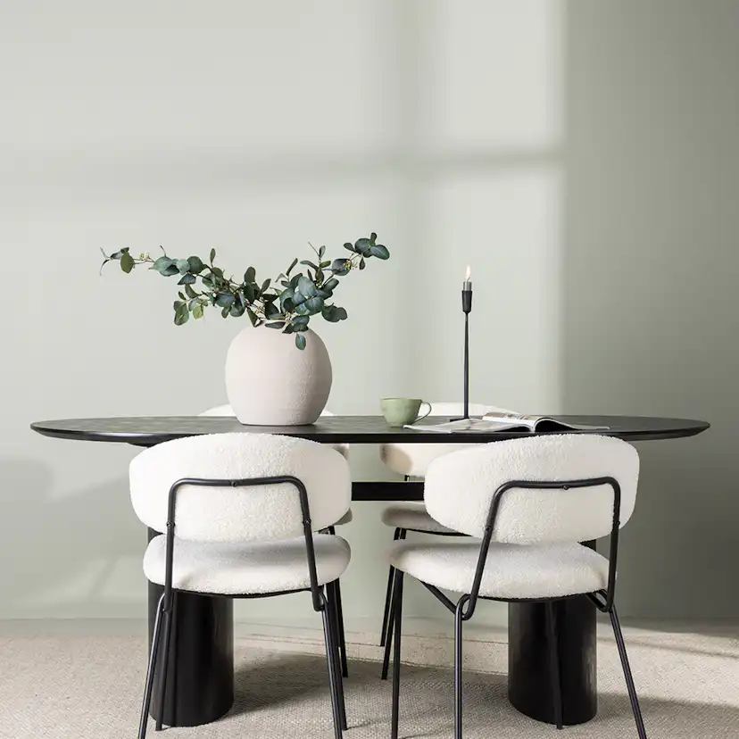 Matgrupp Venture Home Isolde med 4 st Chico stolar