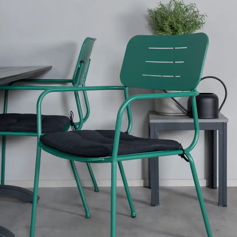 Matgrupp Venture Home Denver med 4 Nicke Stolar
