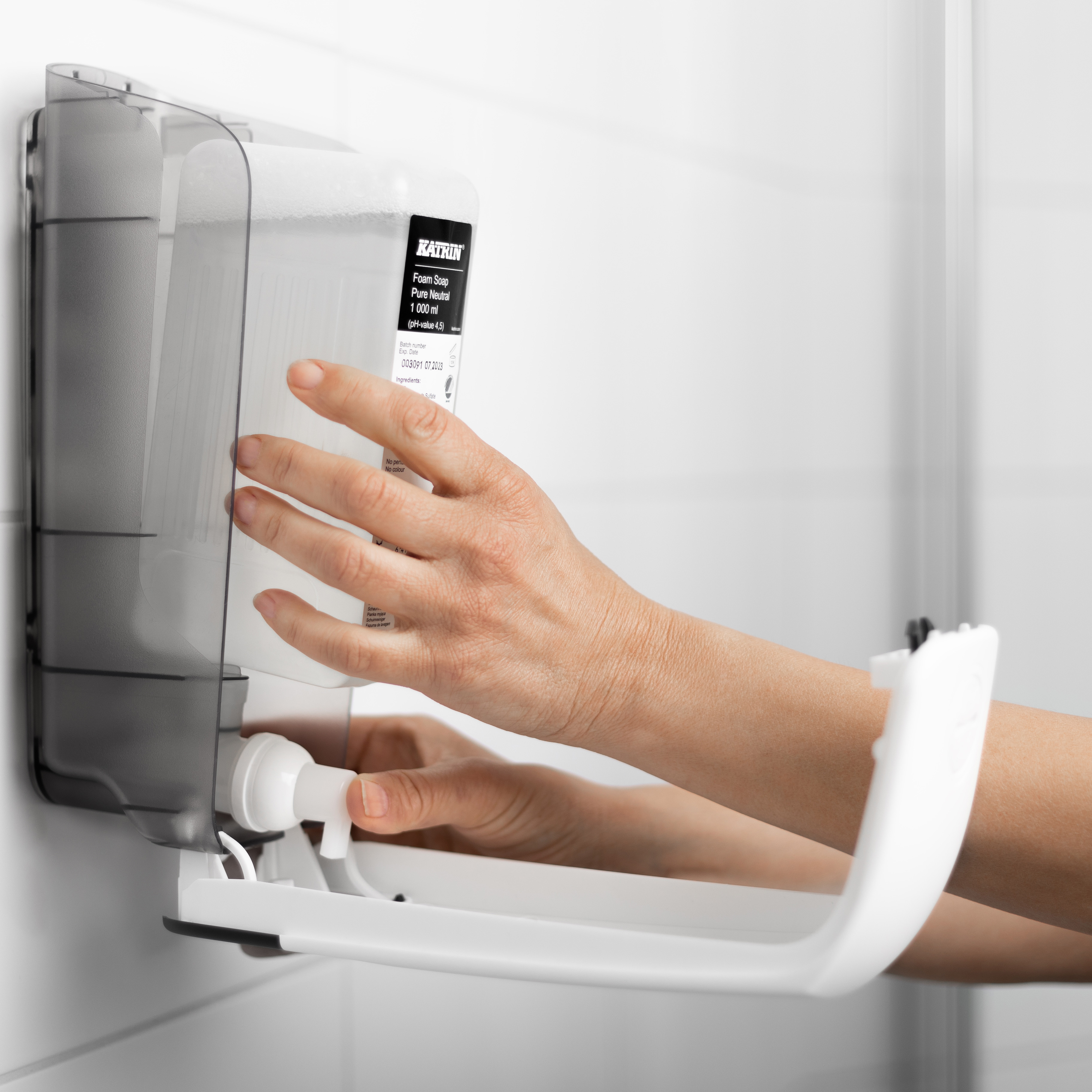 Tvåldispenser Katrin Plast 1000 ml
