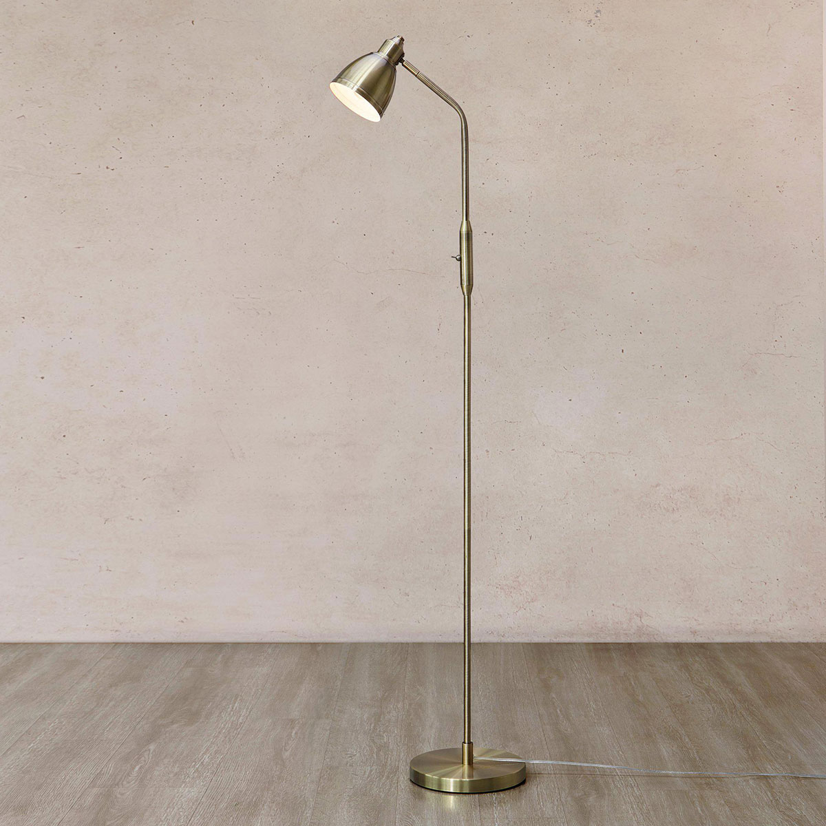 Golvlampa Markslöjd Story