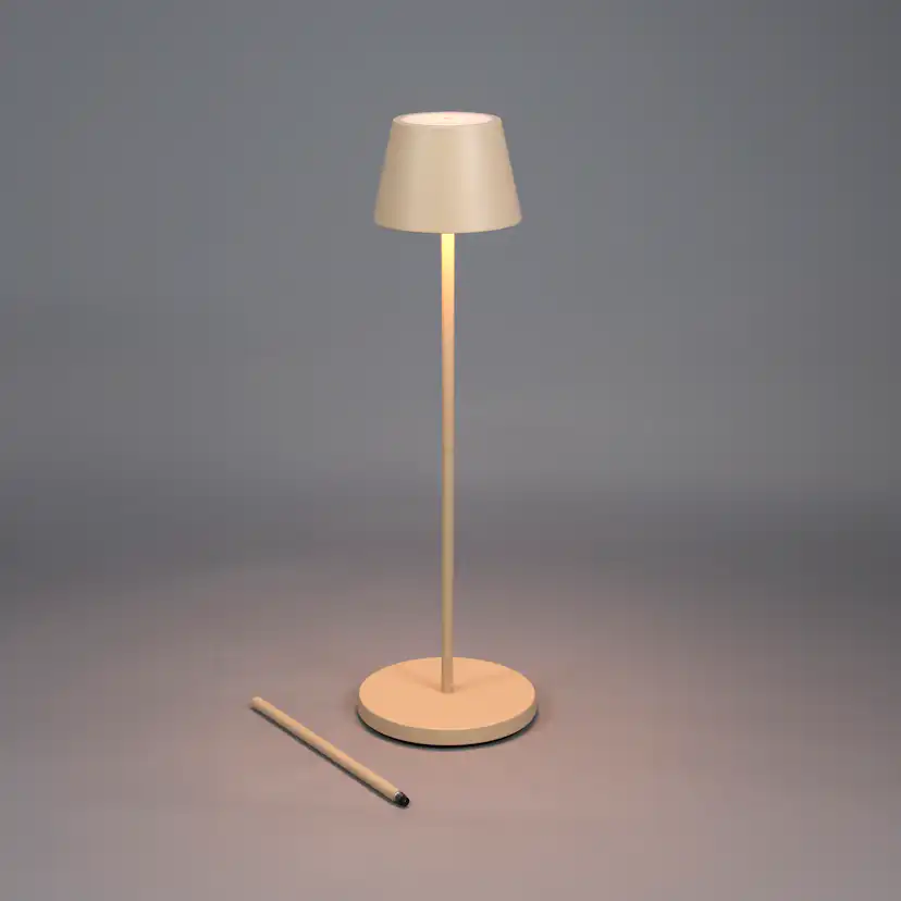 Golvlampa Gnojsö Konstsmide Pomezia M USB