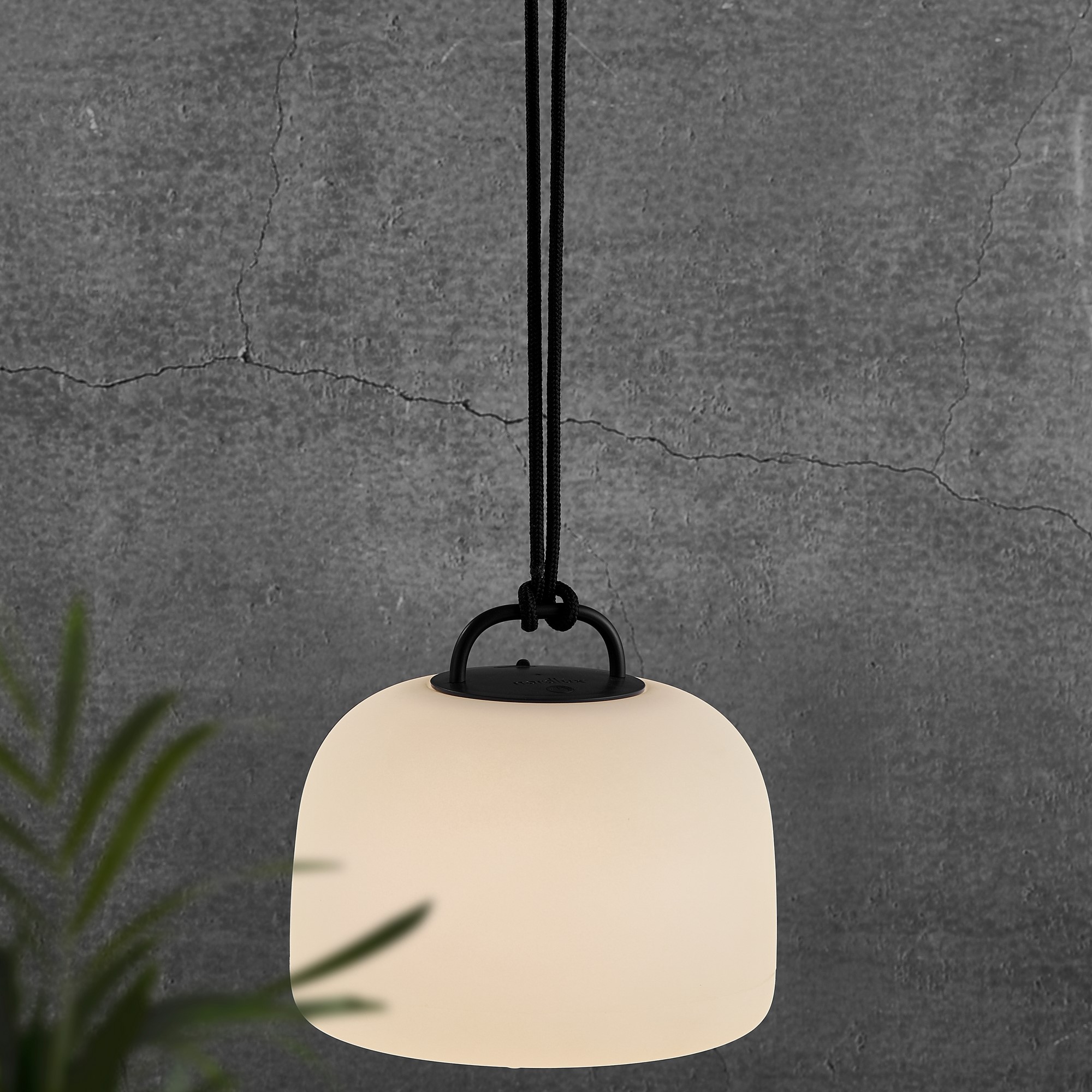 Taklampa Nordlux Kettle Svart/Vit