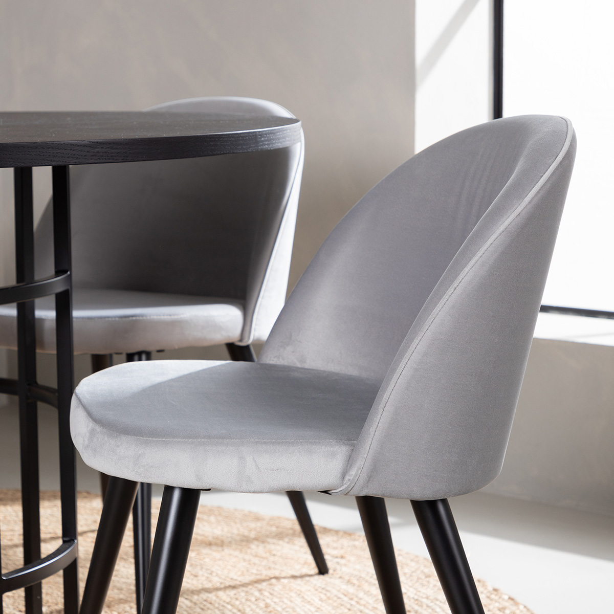 Matgrupp Venture Home Copenhagen med 4 Velvet Stolar