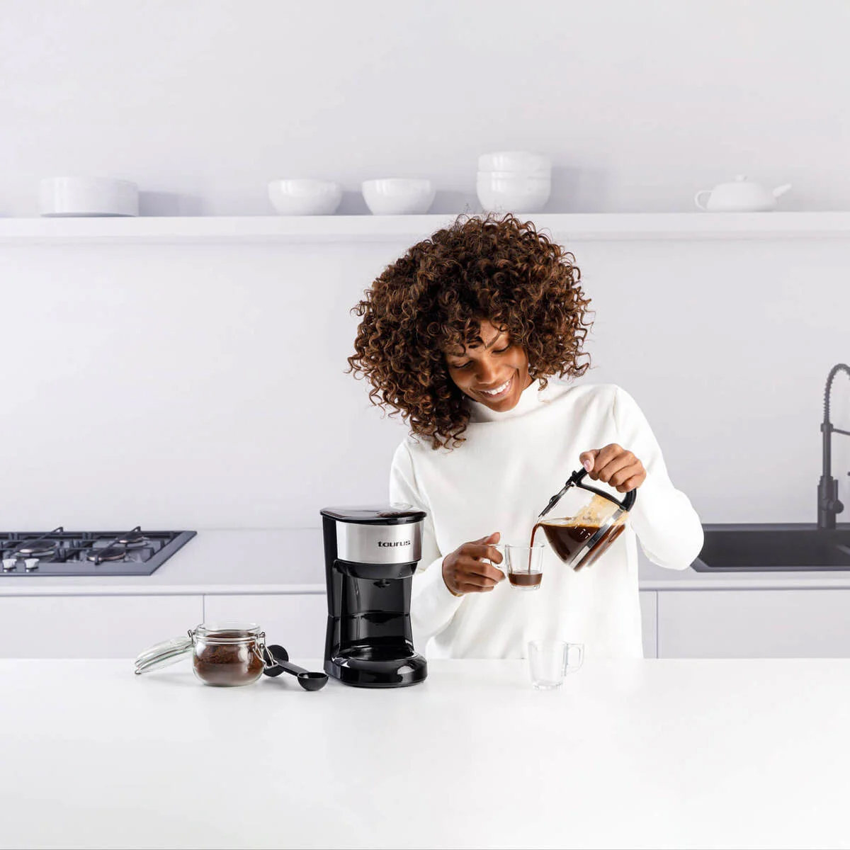 Kaffebryggare TAURUS Verona Kapacitet för 6 Koppar