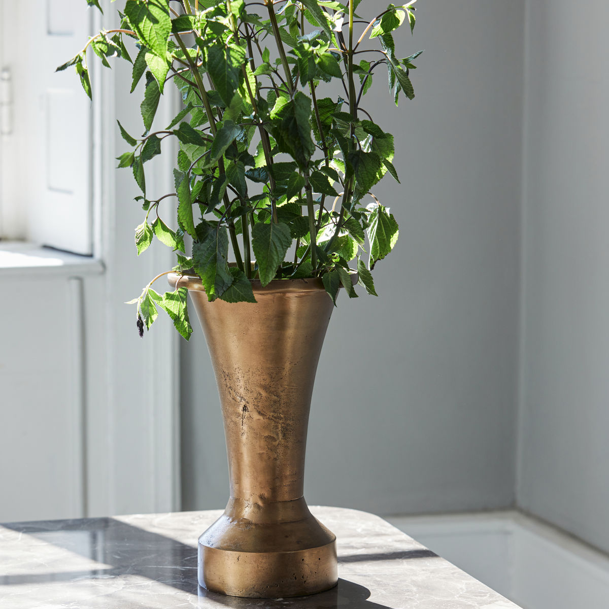 Vas House Doctor Florist Antik Mässing