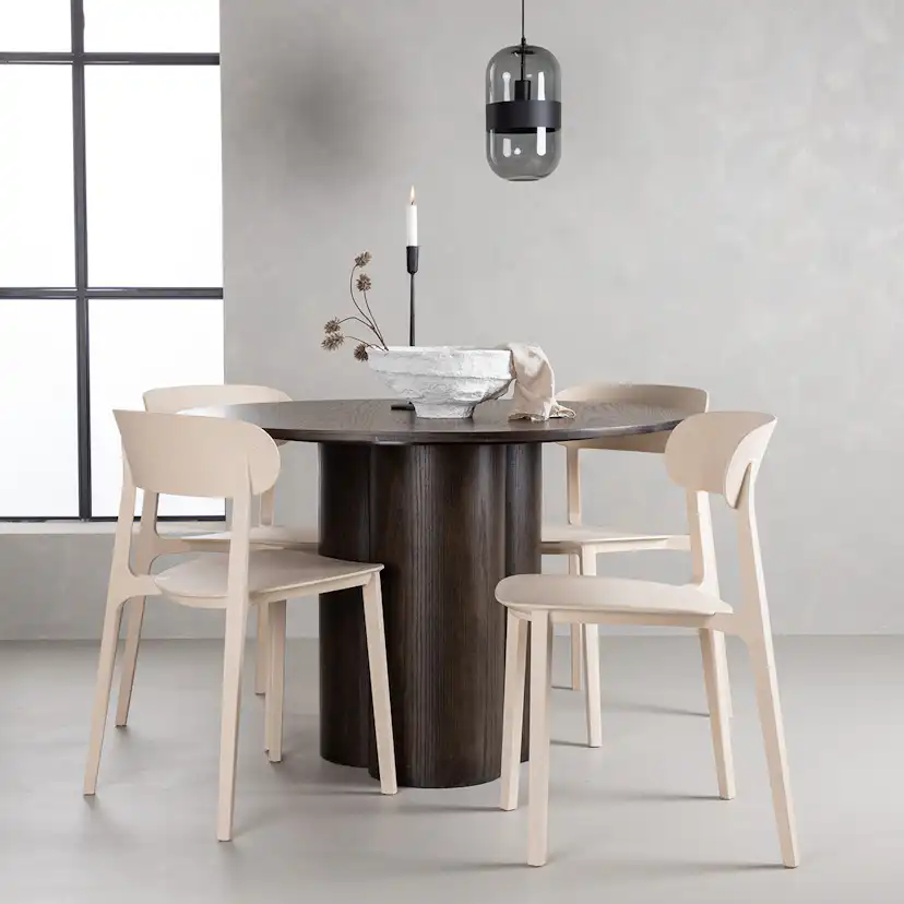 Matgrupp Venture Home Olivia med 4 Åstol Stolar