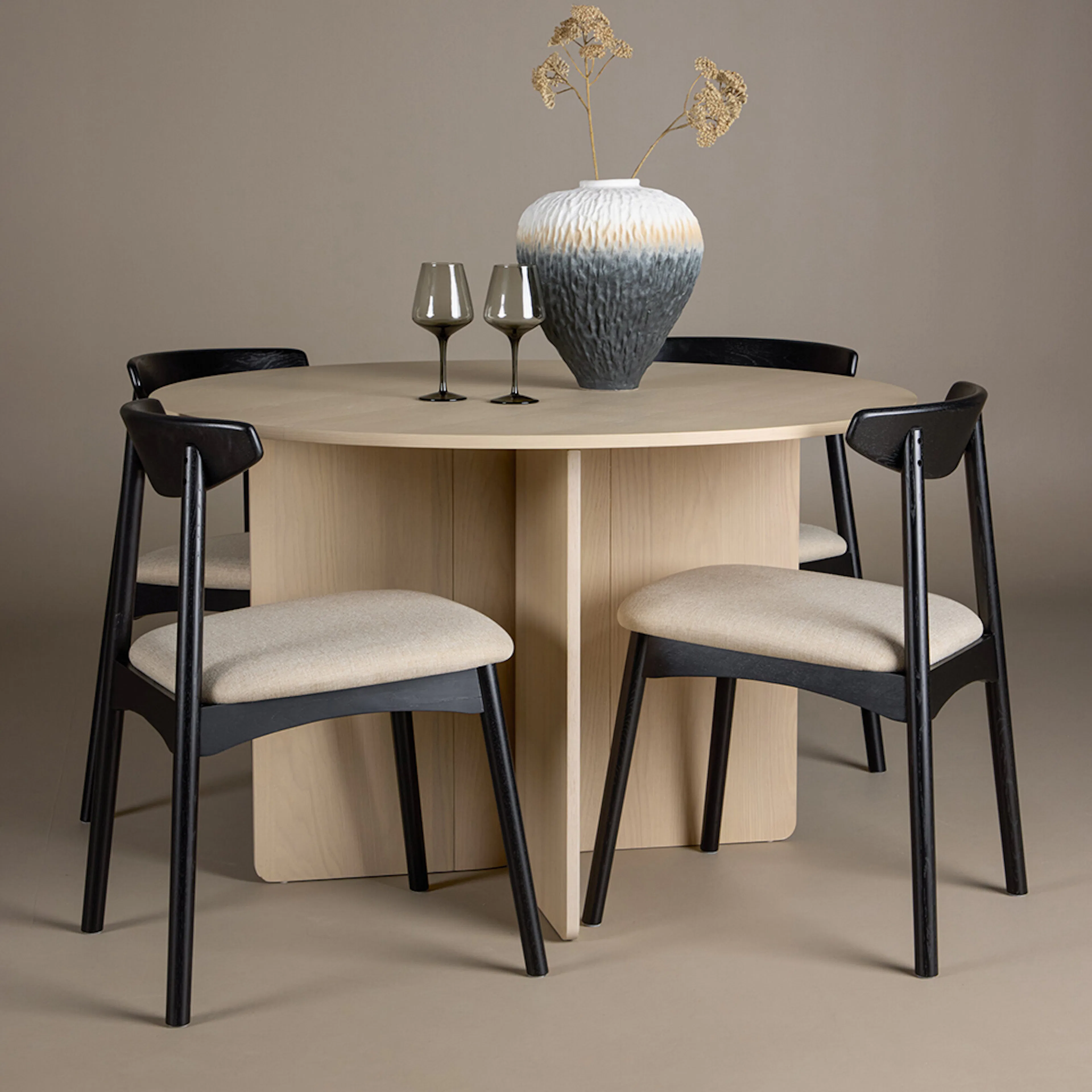 Beige/Svart
