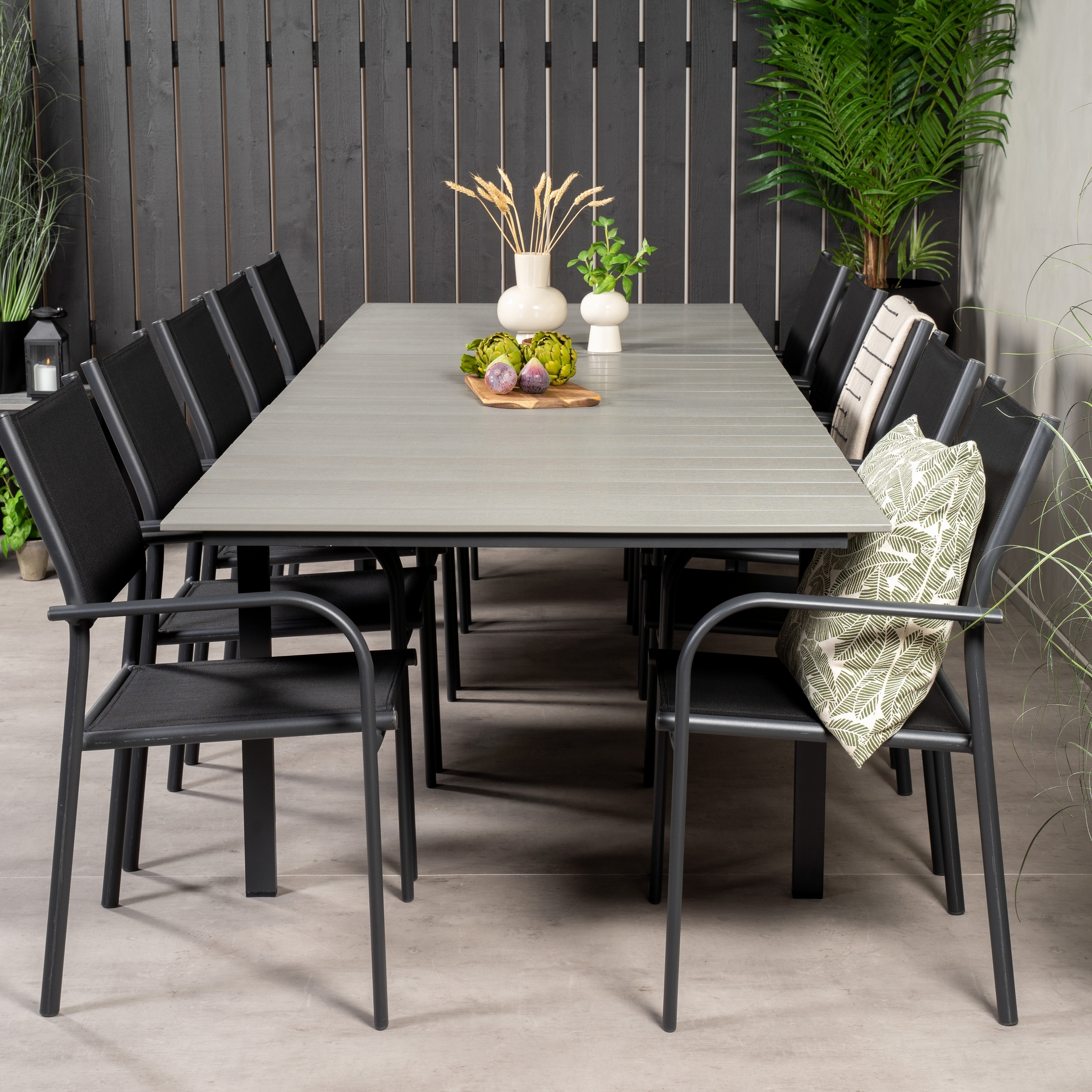Matgrupp Venture Home Lova 224/324 med 10 Siri Karmstolar