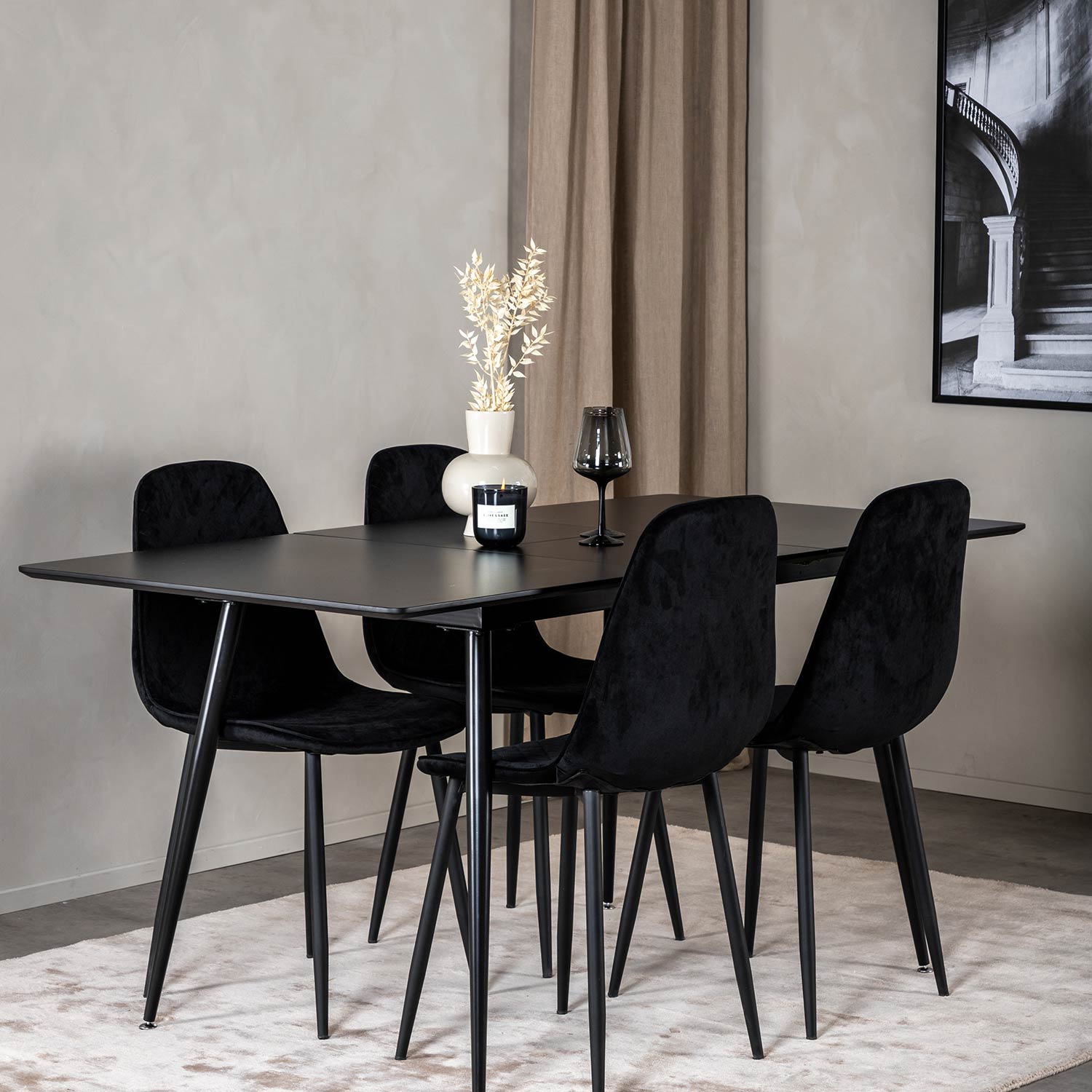 Matgrupp Venture Home Silvia med Iläggsskiva och 4 Phoi Stolar